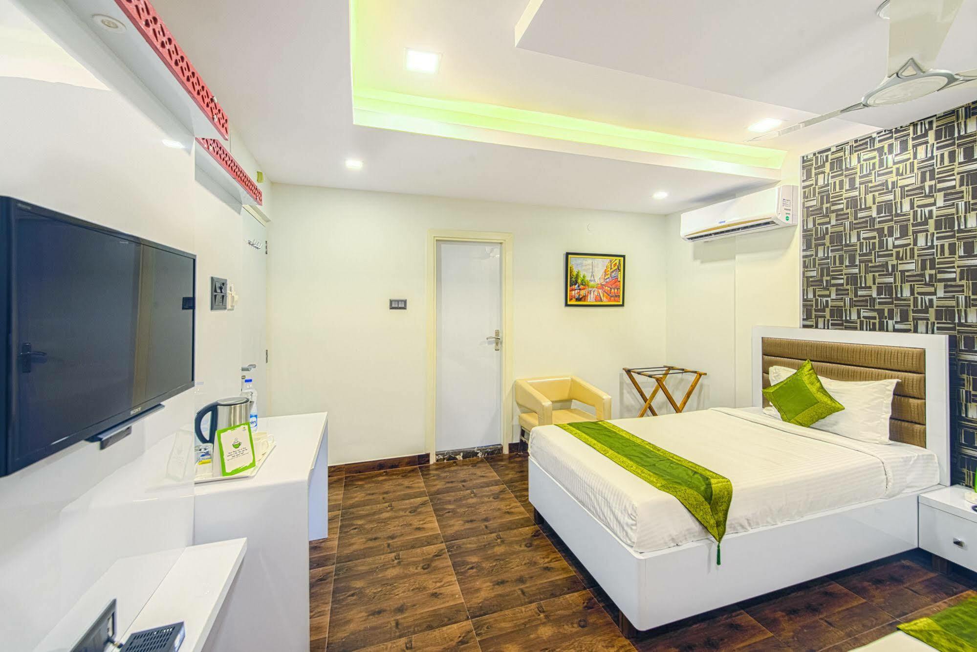 Treebo Orion Sapphire, Beck Bagan Hotel Kalkutta Kültér fotó